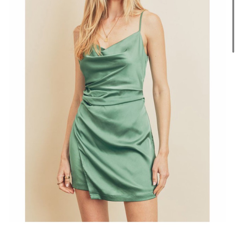 New!!Dress forum satin cowl neck mini dress in medium.